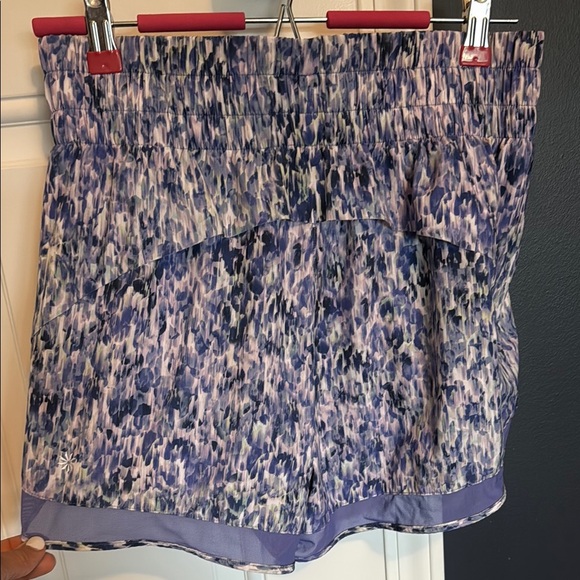 Athleta High Rise Mesh Racer 5” Short - Picture 2 of 5